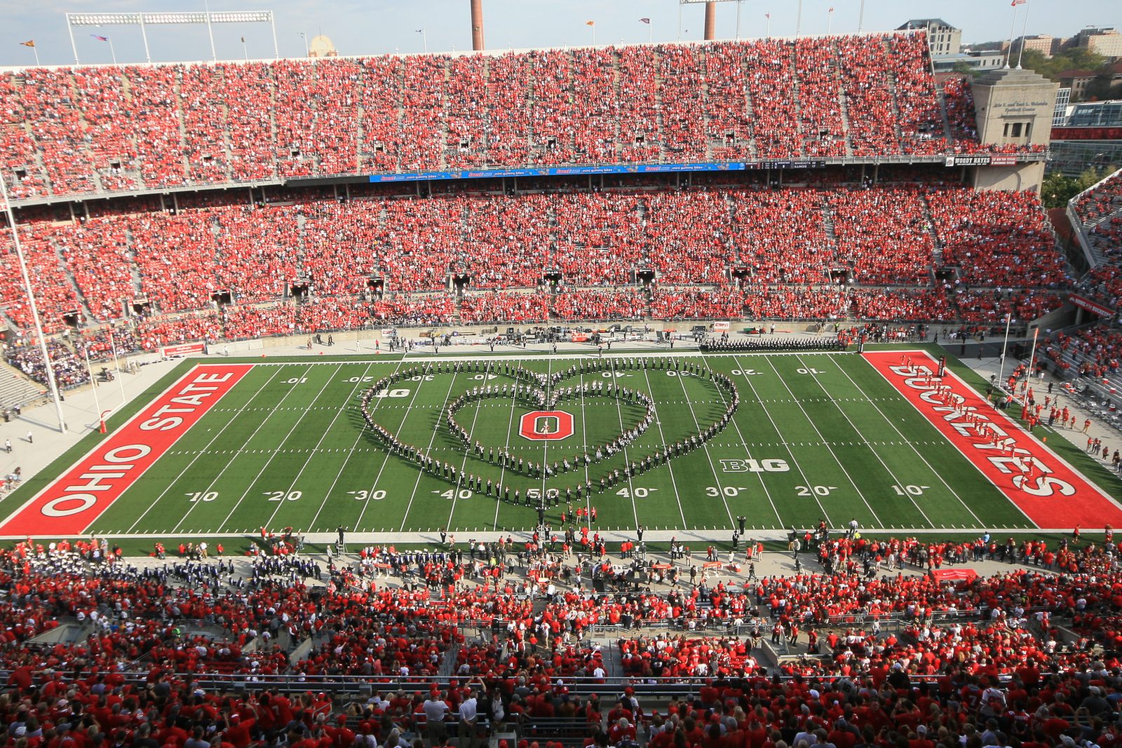 On Saturday, October 29th, 2016 Buckeye fans participated in a Scarlet-out of the Ohio State Stadium for heart health and the Ohio State Marching Band offered a salute to heart health as part of its pre-game show.